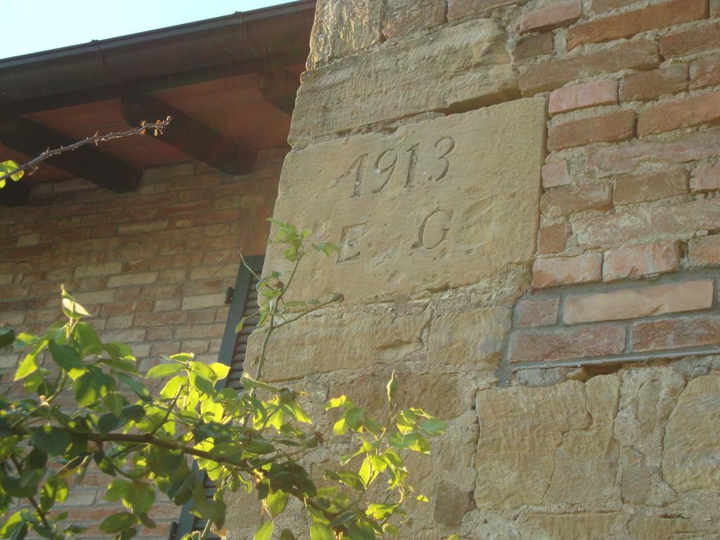 Casa Dell' Abbondanza B&B Agriturismo Vigoleno Chambre photo
