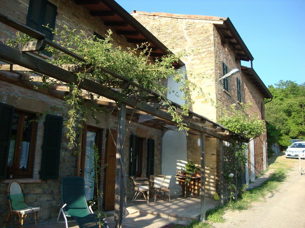 Casa Dell' Abbondanza B&B Agriturismo Vigoleno Extérieur photo